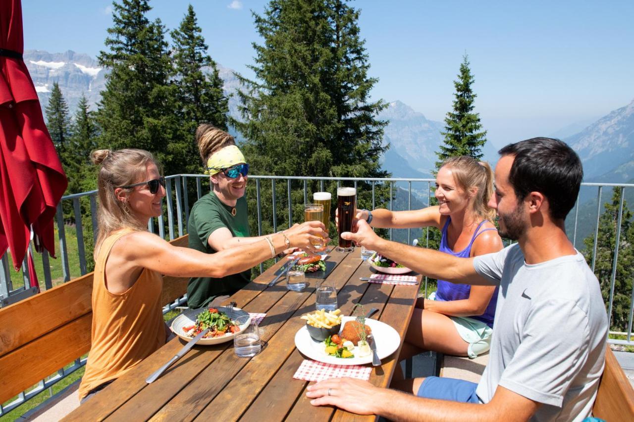 Berghotel Mettmen Schwanden  ภายนอก รูปภาพ
