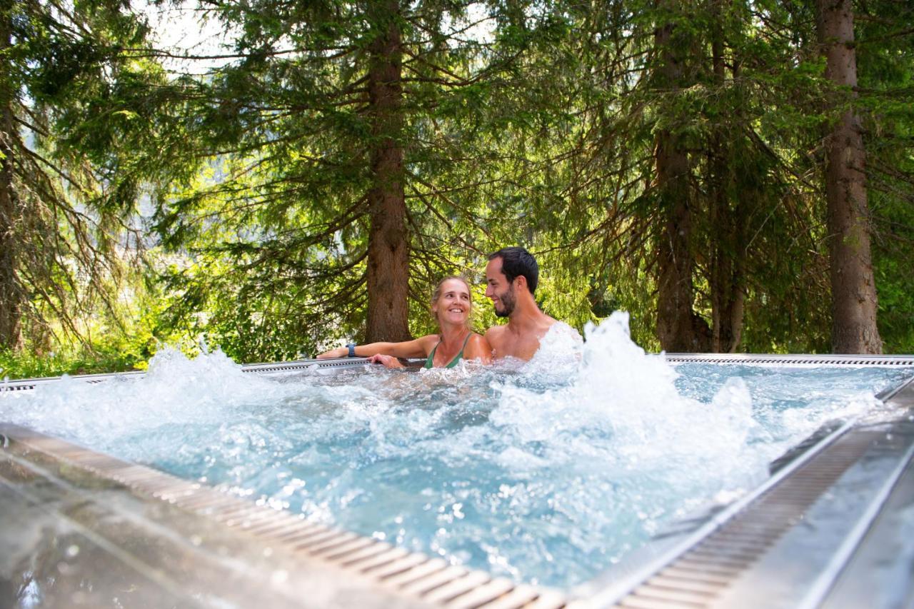 Berghotel Mettmen Schwanden  ภายนอก รูปภาพ