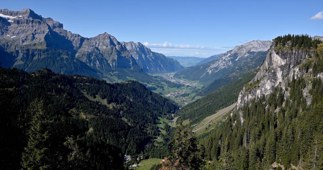 Berghotel Mettmen Schwanden  ภายนอก รูปภาพ
