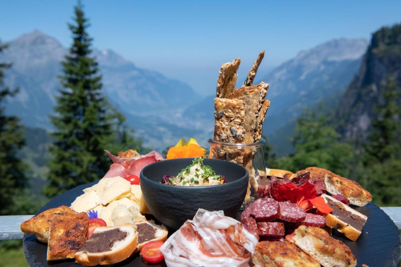 Berghotel Mettmen Schwanden  ภายนอก รูปภาพ