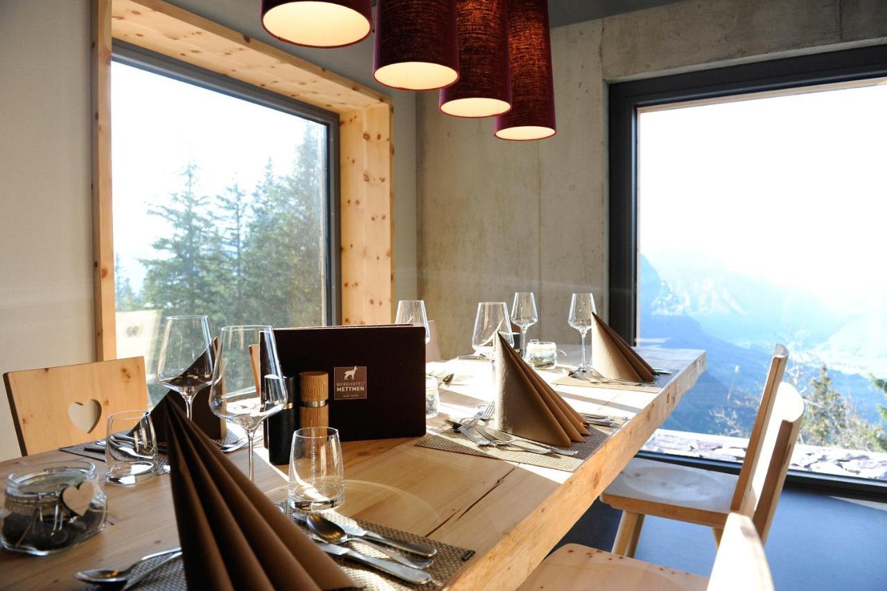 Berghotel Mettmen Schwanden  ภายนอก รูปภาพ